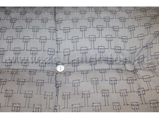 fehlender Knopf am Bezug