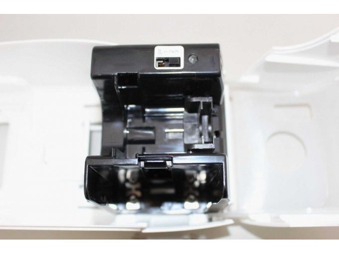 Berührungsloser Spender