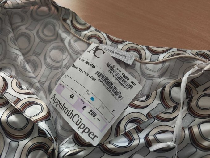 1 Bluse, Marke Rena Marx, Größe 44, weiß mit Muster – foto 3 – kavel bij Zoll-Auktion, Isernhagen