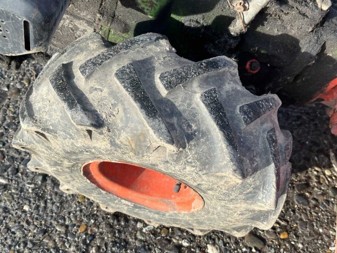 Räder mit Ackerprofil