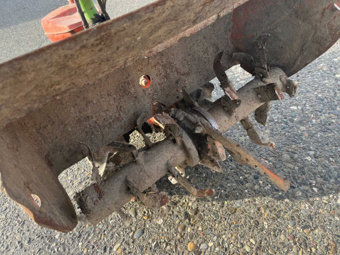 Arbeitswerkzeuge Bodenfräse