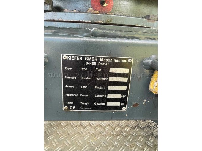 Typenschild des Baggers