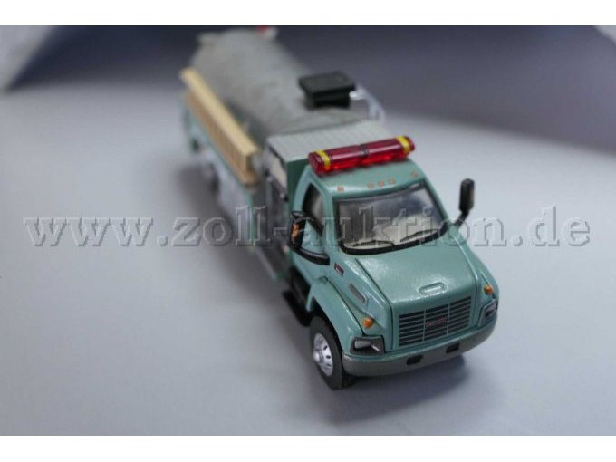 Boley  2003 GMC Topkick U.S. Forest Service Fire Tanker Truck, 1:87 Ansicht von vorne