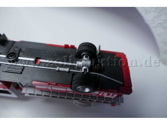 Boley Feuerwehrfahrzeug mit Leiter (L87), 1:87 Ansicht von unten