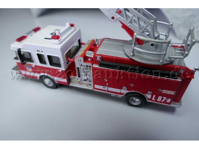 Boley Feuerwehrfahrzeug mit Leiter (L87), 1:87 Ansicht von der Seite