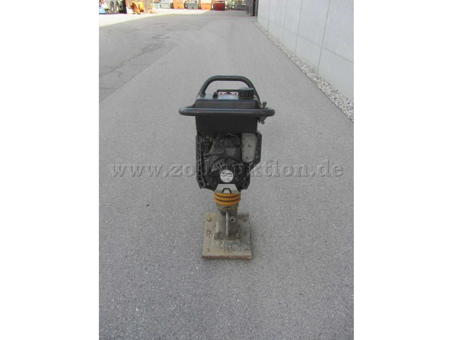 Bomag Stampfer BT 60/4, von vorne