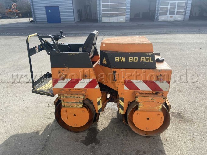 Bomag Tandem-Vibrationswalze, Ansicht linke Seite