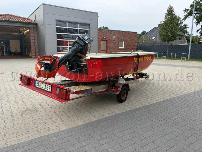 1 Boot (Hersteller unbek.) mit 25-PS (Evinrude) und Einachs-Trailer (Heinemann) – foto 13 – kavel bij Zoll-Auktion, Geeste
