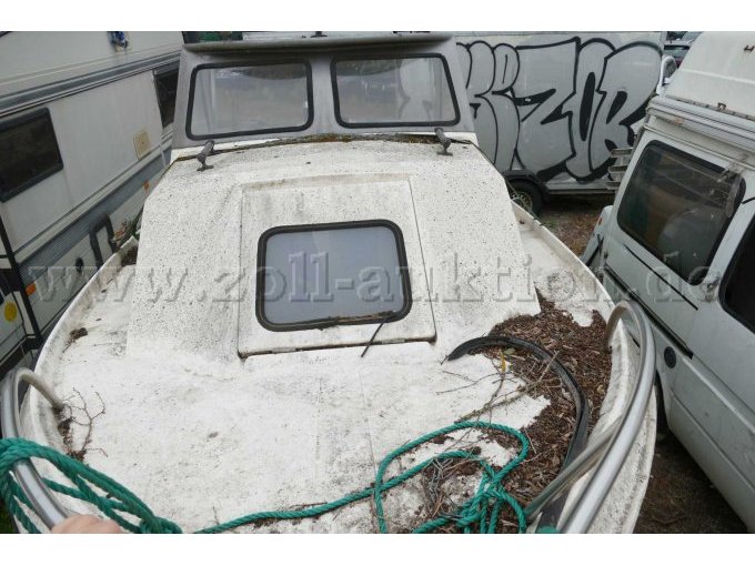 Boot oben vorne