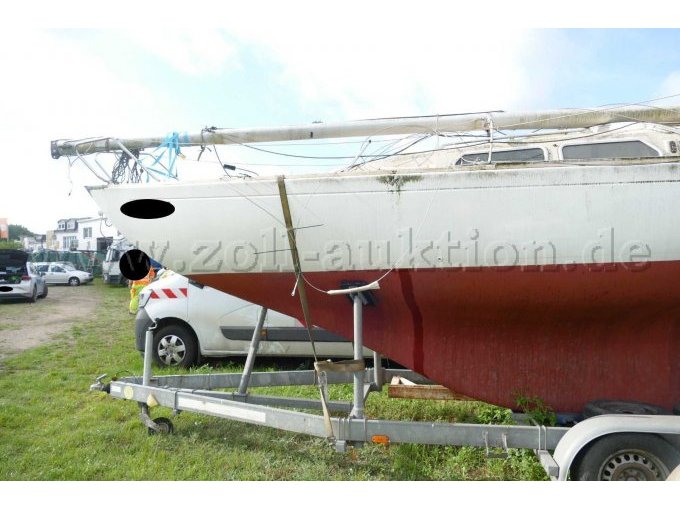 1 Bootstrailer Heku Typ: 2700 mit Segelboot / Unfall- & Bastlerfahrzeug – foto 6 – kavel bij Zoll-Auktion, Wandlitz