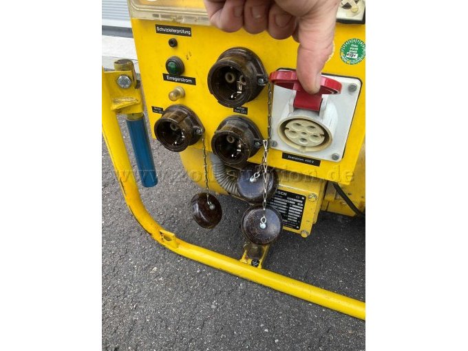 400V und 230V Anschlüsse