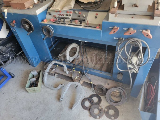 Bosch EFAW 275 A Kombinationsprüfstand - Ansicht Zubehör