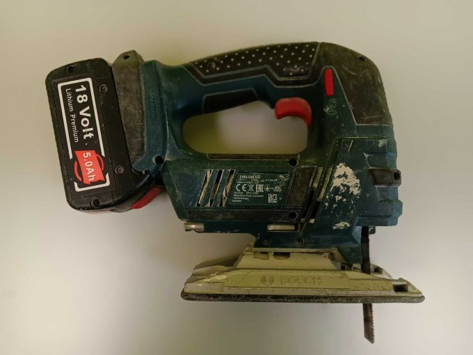 Bosch Akku-Stichsäge