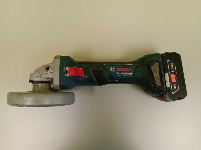 Bosch Akku-Winkelschleifer