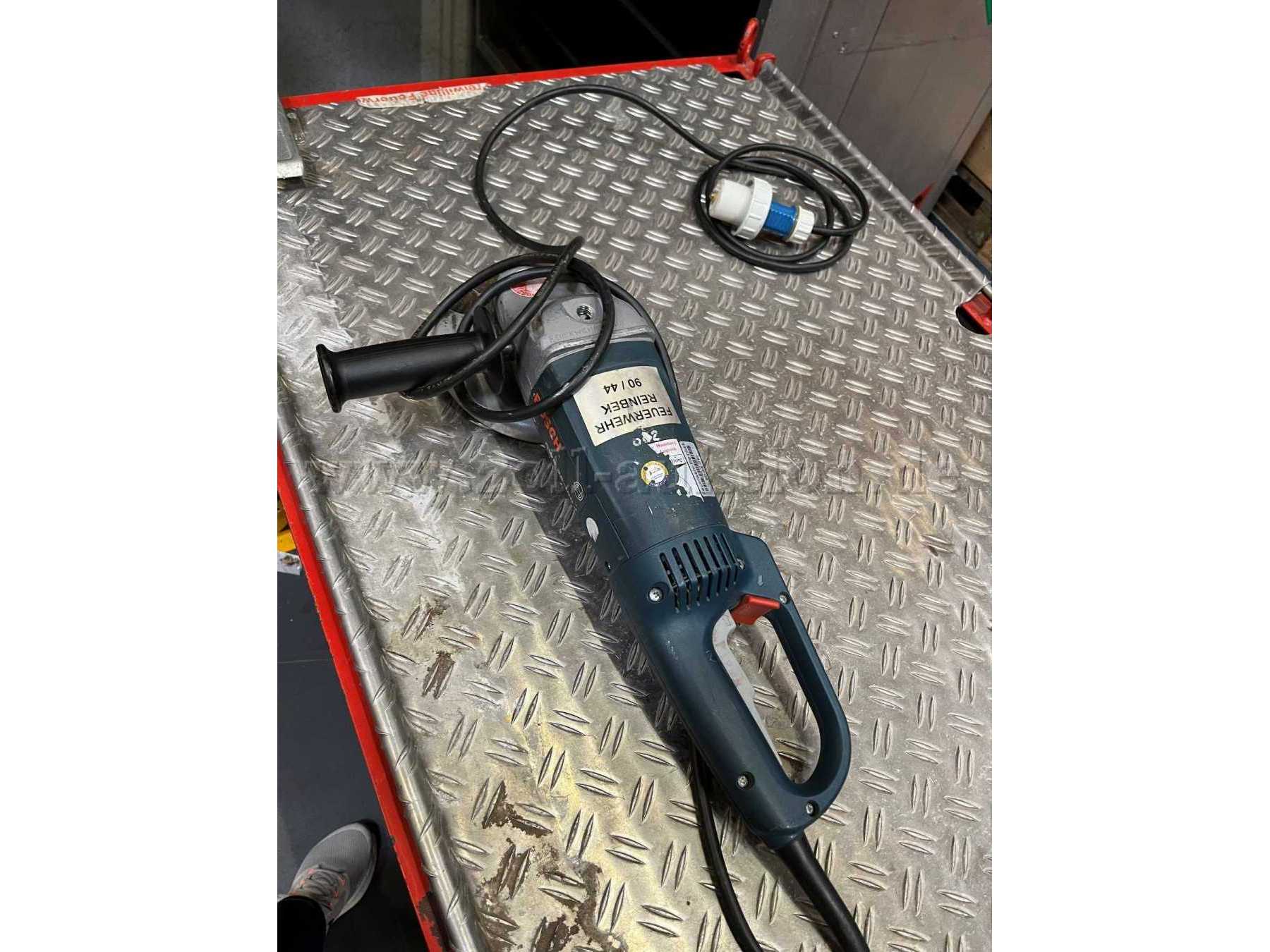 Winkelschleifer seitlich