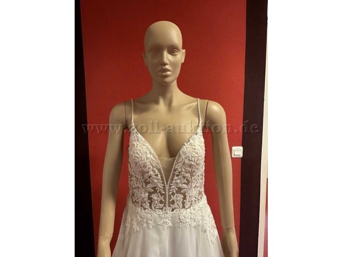 Brautkleid Sina C. Kurschat "Marina"  Gr. 42, ohne Ärmel Detailansicht von vorne