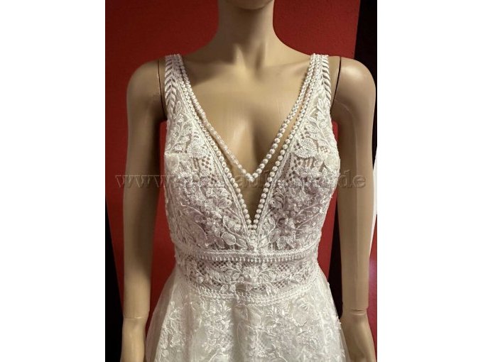 Brautkleid Très Chic "MTL 24217"  Gr. 42, ohne Ärmel Detailansicht von vorne