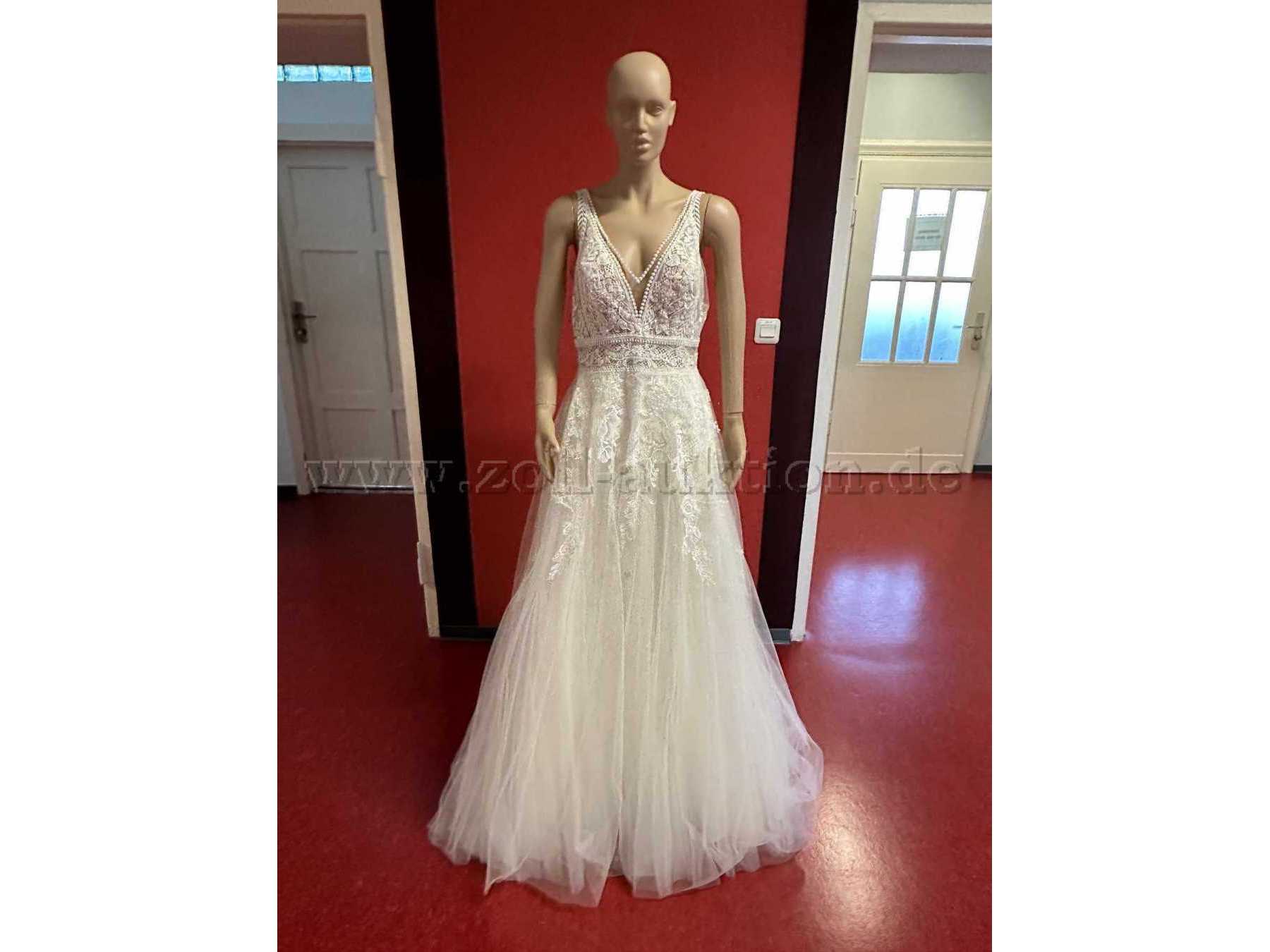 Brautkleid Très Chic "MTL 24217"  Gr. 42, ohne Ärmel Gesamtansicht von vorne