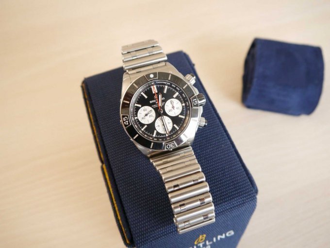 weitere Übersichtsaufnahme der Uhr