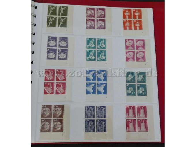 48 Briefmarken ohne Stempel