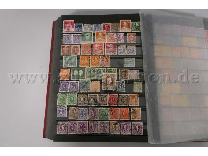 Detailaufnahme Seite 56 ohne Seidenpapier