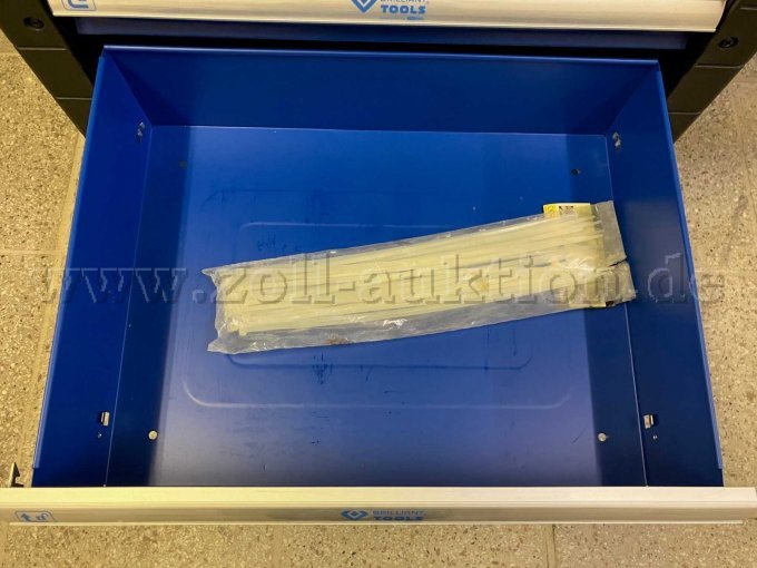 Schublade 6 mit Kabelbinder