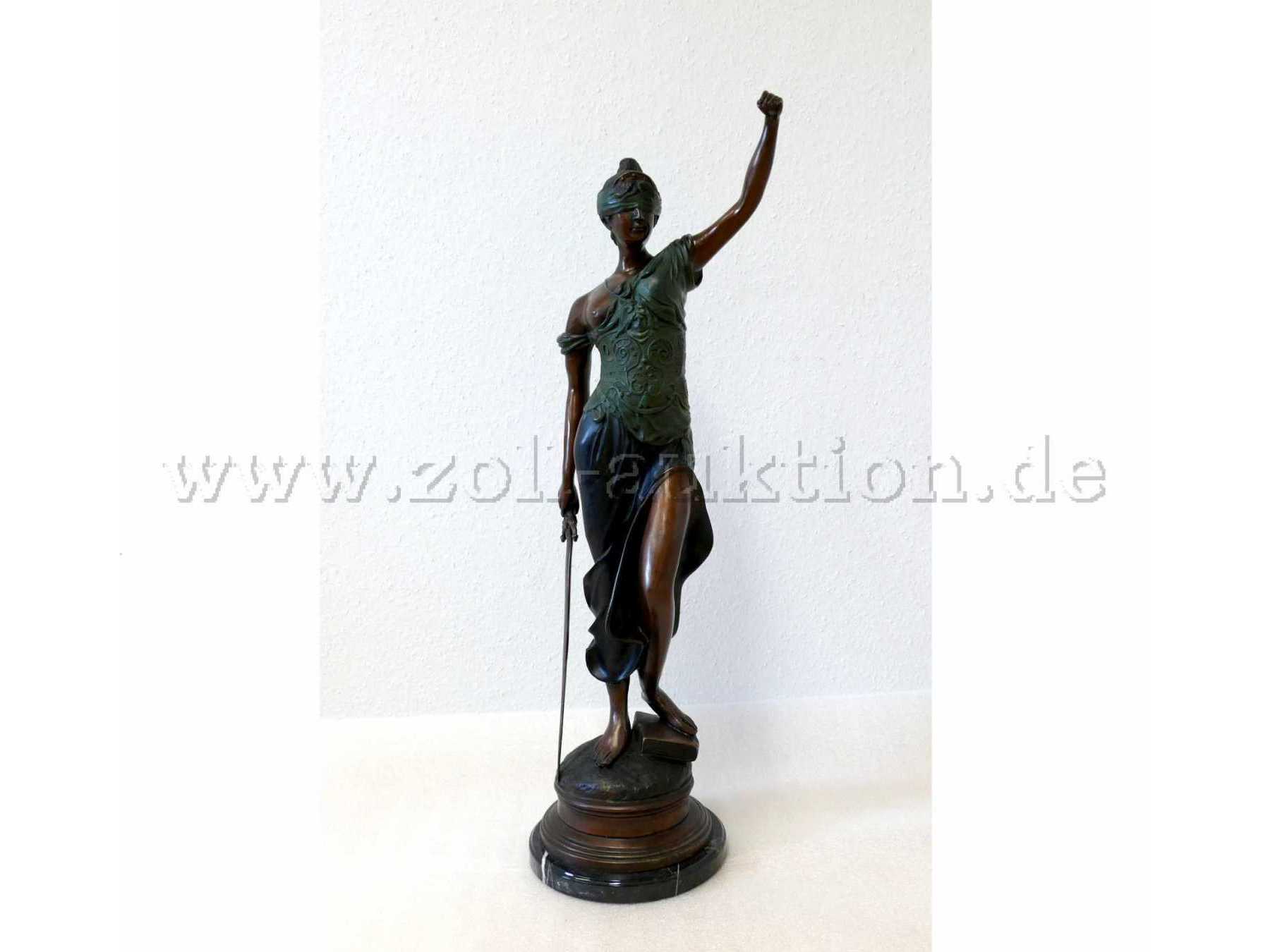 1 Bronzestatue - Justitia Göttin der Gerechtigkeit, ca. 92,5 cm hoch