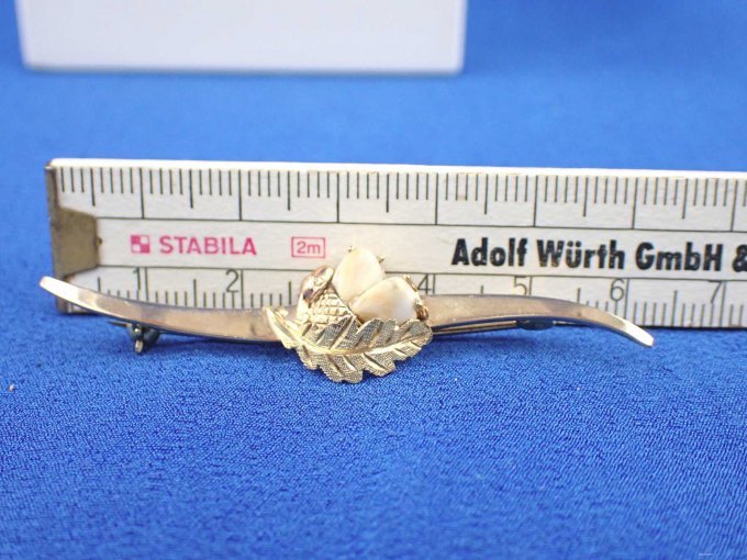 gemessene Breite der Brosche