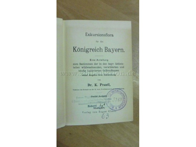 Titelblatt mit Bibliotheksstempel