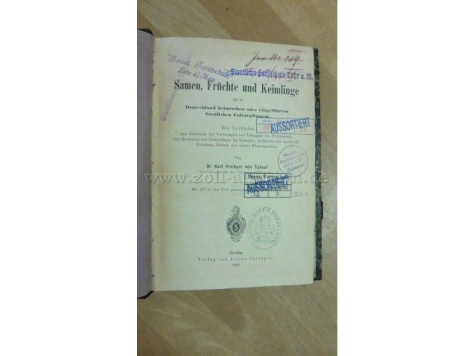 Titelblatt mit verschiedenen Stempeln