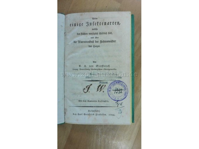 Titelblatt mit Bibliotheksstempel