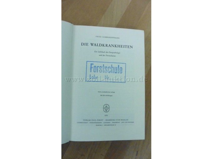 Titel mit Bibliotheksstempel