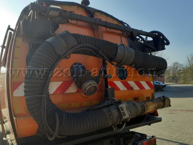 Heck und Saugschlauch