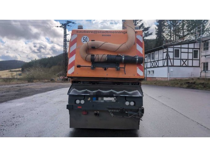 Kehrmschine von vorne