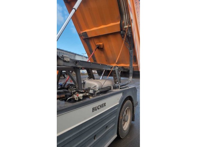 Kehrgutbehälter von unten