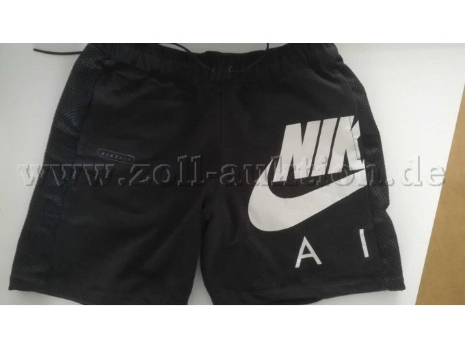 Nike Shorts schwarz, front