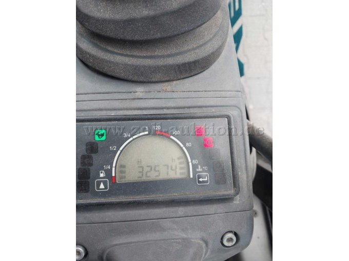 CAT MiniBagger Cockpit