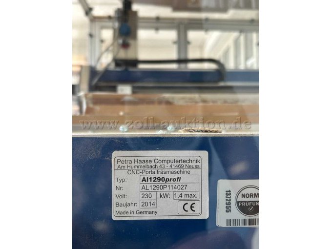 CNC-Fräse Typenschild