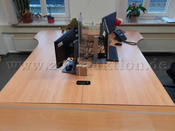 möglicher Doppelarbeitsplatz