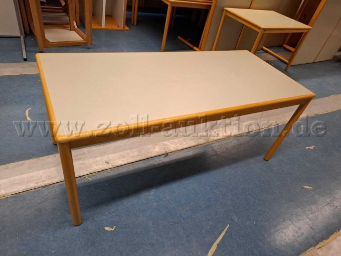 1 Cafetaria-meubilair – Bruno Rey voor Kusch+Co. – 330 stoelen en 75 tafels – foto 7 – kavel bij Zoll-Auktion, Villingen-Schwenningen
