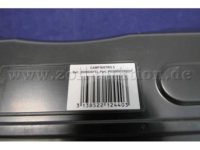 Detailaufnahme des Aufklebers auf dem Koffer