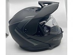 Helm von rechts