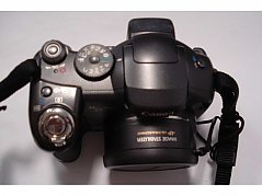 Die Canon PowerShot S3IS.