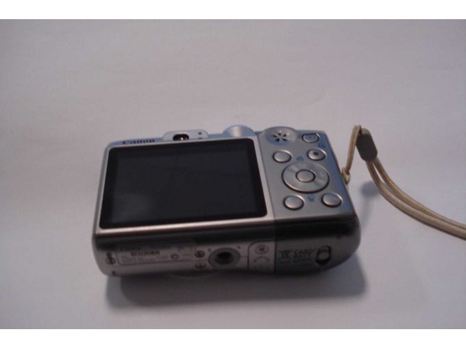 Die Bedienelemente der Canon.