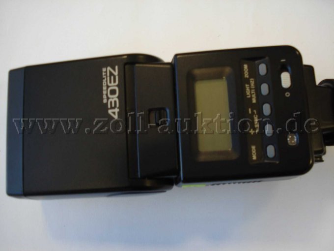 Die Rückseite des SPEEDLITE mit den Einstelltasten.