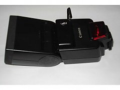 Canon SPEEDLITE 430EZ.