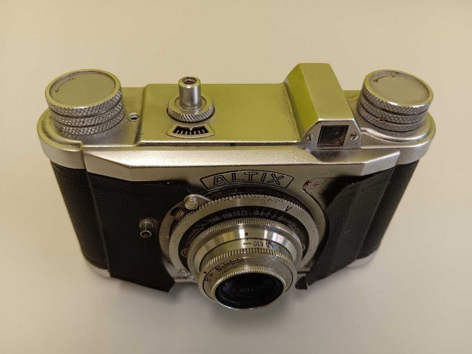 1 Carl Zeiss-verrekijker en 4 fototoestellen – foto 6 – kavel bij Zoll-Auktion, Lutherstadt Eisleben