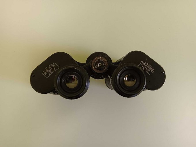 1 Carl Zeiss-verrekijker en 4 fototoestellen – foto 5 – kavel bij Zoll-Auktion, Lutherstadt Eisleben