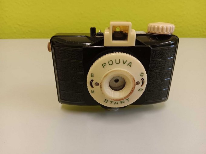 1 Carl Zeiss-verrekijker en 4 fototoestellen – foto 13 – kavel bij Zoll-Auktion, Lutherstadt Eisleben