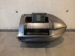 Gesamtansicht der Auktion. Futterboot mit Fernbedienung